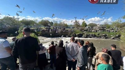 İnci kefalinin zorlu göç yolculuğu ziyaretçilerin ilgi odağı oldu