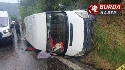İzmir’de işçi servisi devrildi: 1 ölü, 10 yaralı