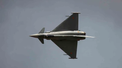 Suudi Arabistan'a karşı yapılan saldırıda İtalya'ya ait Eurofighter savaş uçağı hedef alındı ve vuruldu.