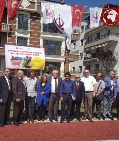 Keçiören'de Çalınan Ünlü Şair Kaysın Kuliyev 'in Büstü Yenilendi