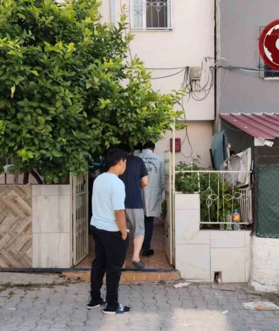 Anne ve oğlu kanlar içinde bulundu ve hastaneye kaldırıldı