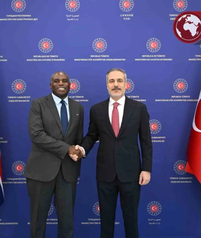 Hakan Fidan, Birleşik Krallık Dışişleri Bakanı Lammy ile görüştü.