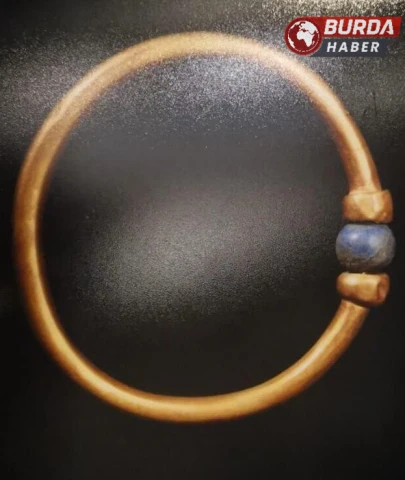 Mısır’da 21. Hanedanlığa ait 3 bin yıllık altın bilezik kayboldu.