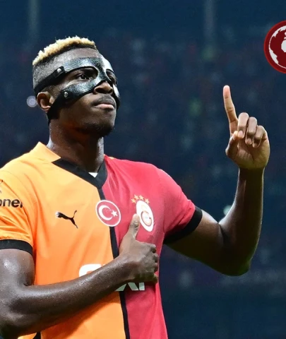 Victor Osimhen’in ayak bileğinde gerilme ve kanama tespit edildi.