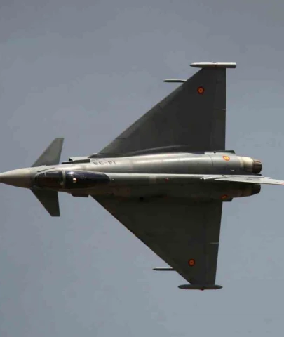 Suudi Arabistan'a karşı yapılan saldırıda İtalya'ya ait Eurofighter savaş uçağı hedef alındı ve vuruldu.