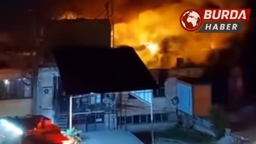 Denizli'deki Fabrika Yangınında 6 İş Yeri Zarar Gördü