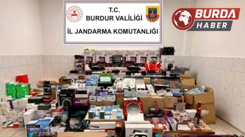 Burdur'da Operasyonda 1,3 Milyon Liralık Kaçak Ürün Ele Geçirildi