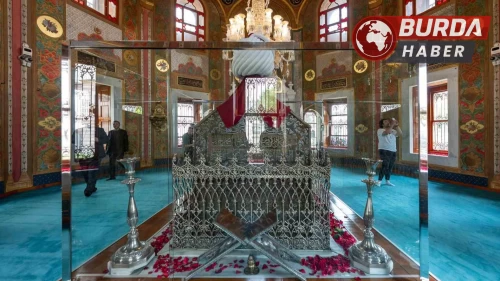 Fatih Sultan Mehmet, fethin 572’inci yıldönümünde kabri başında anıldı