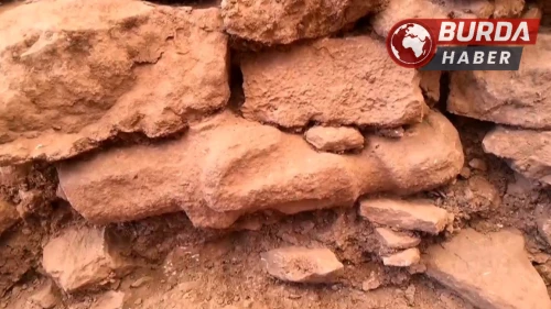 Bakan Ersoy: Göbeklitepe’de insan heykeli bulundu