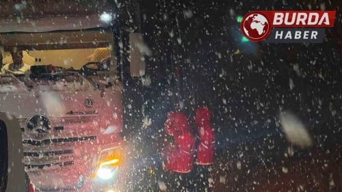 Kızılay Ekipleri Zorlu Hava Koşullarında Mahsur Kalanlara Yardım Etti