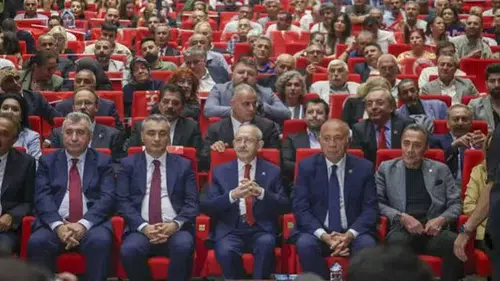 CHP'de 48 Üye Parti Disiplini Nedeniyle İhraç Edildi!
