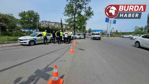 Zonguldak’ta yük treni polis aracına çarptı