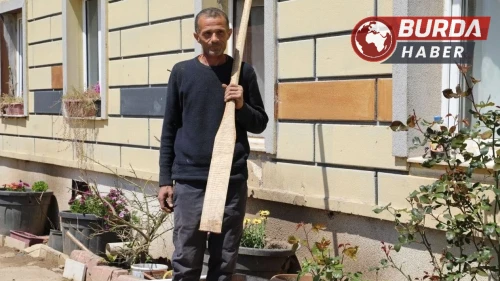 Taşkın sonrası ’Venedik’ manzarası: Evine kayıkla gitti