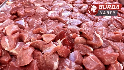 Kurban etindeki "koyu kan" ve "kötü koku" hastalık belirtisi olabilir