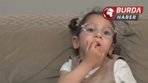 Kızı için su borularından yürüme bariyeri yaptı