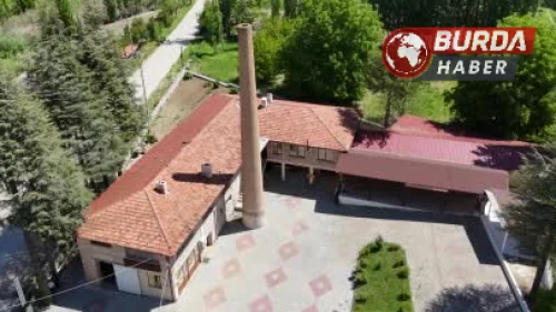 1950’lerden kalan gül yağı fabrikası ziyaretçilerini ağırlıyor