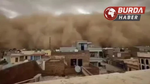 Pakistan’ı toz fırtınası : 4 ölü, 60 yaralı
