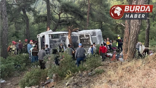 İzmir’de işçi servisi şarampole devrildi: 22 kişi yaralandı