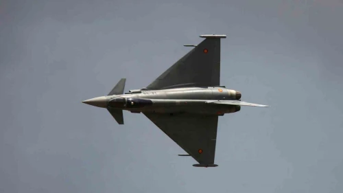 Suudi Arabistan'a karşı yapılan saldırıda İtalya'ya ait Eurofighter savaş uçağı hedef alındı ve vuruldu.