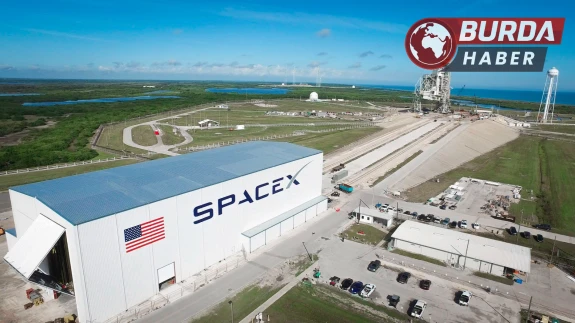 28 Starlink uydusunu daha alçak dünya yörüngesine gönderildi.