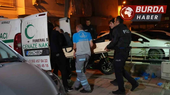 1 ay önce evlendiği eşini öldürdükten sonra intihar etti.