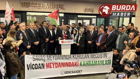 Özgürlük Filosu’nda gözaltına alınan milletvekilleri İstanbul’da!