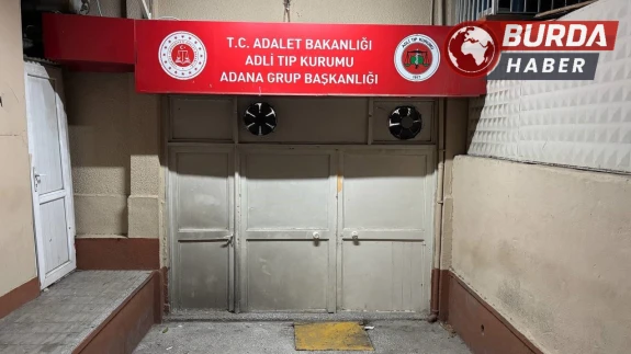 Cadde ortasında bıçaklı kavga: 1 kişi hayatını kaybetti