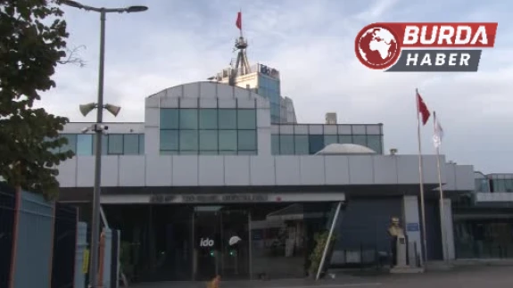 İstanbul'da Kötü Hava Nedeniyle Vapur Seferleri İptal Edildi