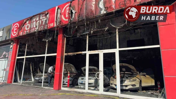 Denizli'de Oto Galeride Yangın Çıkaran Kundakçı Tutuklandı