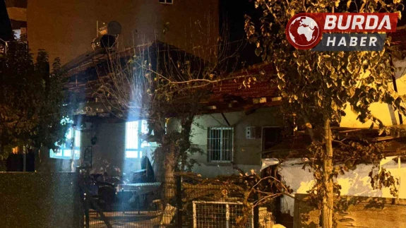 Ruhsatsız Av Tüfeğiyle Oynayan Genç, Kız Arkadaşını Yanlışlıkla Vurdu