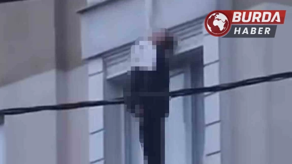 Arnavutköy’de psikolojik sorunları olan şahıs kendini astı.