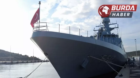 Türk savaş gemisi "TCG BÜYÜKADA" Pakistan’ın Karaçi Limanı’na ulaştı.