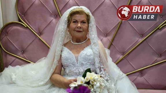 Geçen sene temsili düğünde gelinlik giymişti, çalılıkta ölü bulundu.
