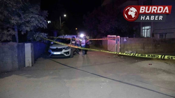 12 yaşındaki çocuk annesini kurtarmak için babasını bıçakladı.