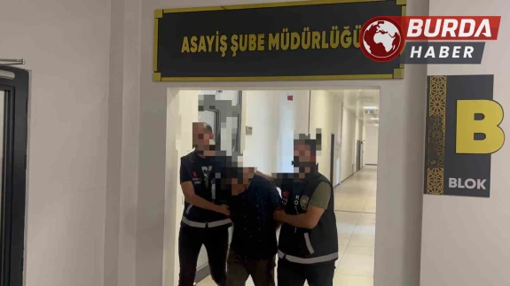 Kuzenini göğsünden bıçaklayarak öldüren adam tutuklandı.