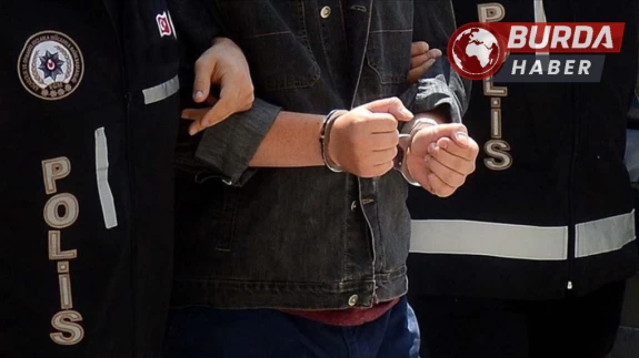 Bursa’da meydan muharebesi gibi kavga : 4 kişi yaralandı