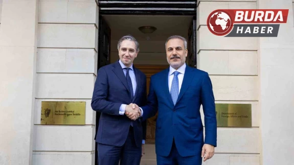 Hakan Fidan, İrlanda Başbakan Yardımcısı Harris ile görüştü.