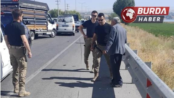 Motosiklet sürücüsü baba ve oğlu hayatını kaybetti.