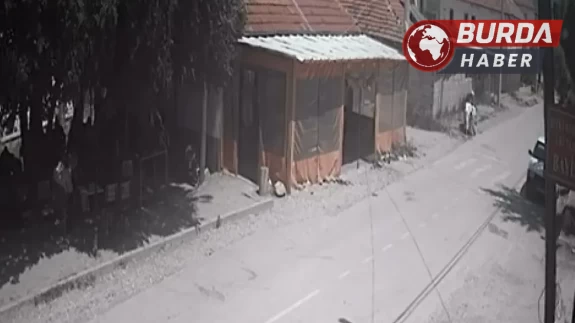 Isparta’da otomobil kıraathaneye daldı: 1 kişi öldü