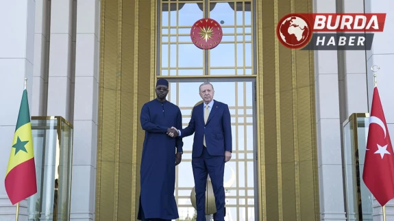 Recep Tayyip Erdoğan, Senegal Başbakanı Sonko’yu törenle karşıladı.