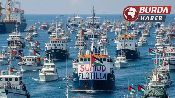 Sumud Filosu, bazı teknelerinin İHA saldırılarına uğradığını açıkladı.