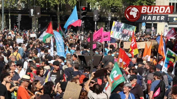 Fransa’daki "Bloquons tout" protestolarında 110 kişi gözaltına alındı