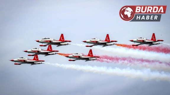 Türk Yıldızları’na Çekya’da "En İyi Gösteri Uçuşu" ödülü