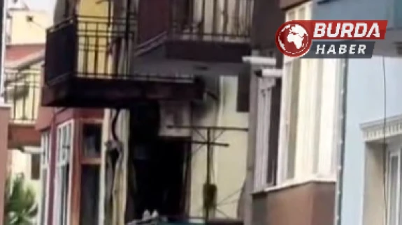 Yangından kurtulmak için çıktıkları balkon sonları oldu.