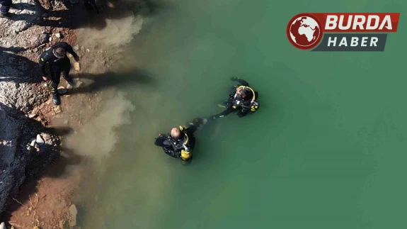 Barajda kaybolan emekli polisin cansız bedenine ulaşıldı.