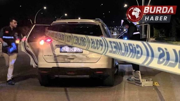 Aracının önü kesilerek silahlı saldırıya uğrayan kişi ağır yaralandı.