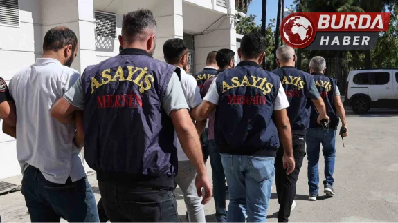 16 milyonluk soygun yaptılar, biri damda uyurken yakalandı.