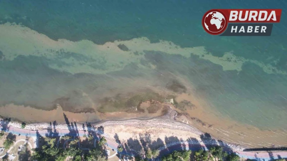 Yalova sahillerinde deniz suyu yaklaşık 5 metre çekildi.