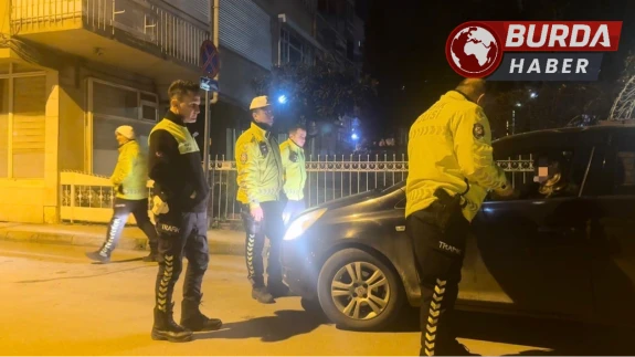 Bursa'da Alkollü Sürücü: 'Eşim Gelmeden Araçtan İnmem'