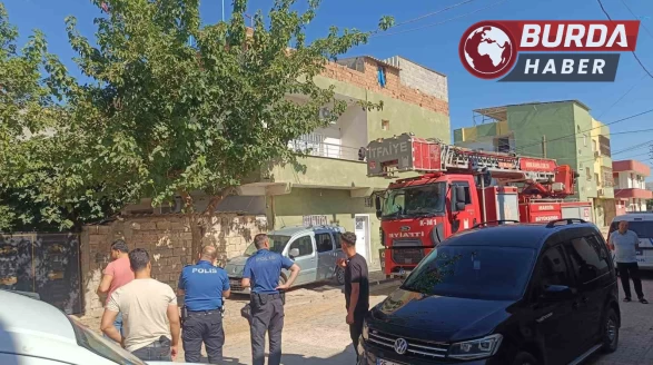 Mardin’de eşi ve iki çocuğunu rehin alan kişi ikna edildi.